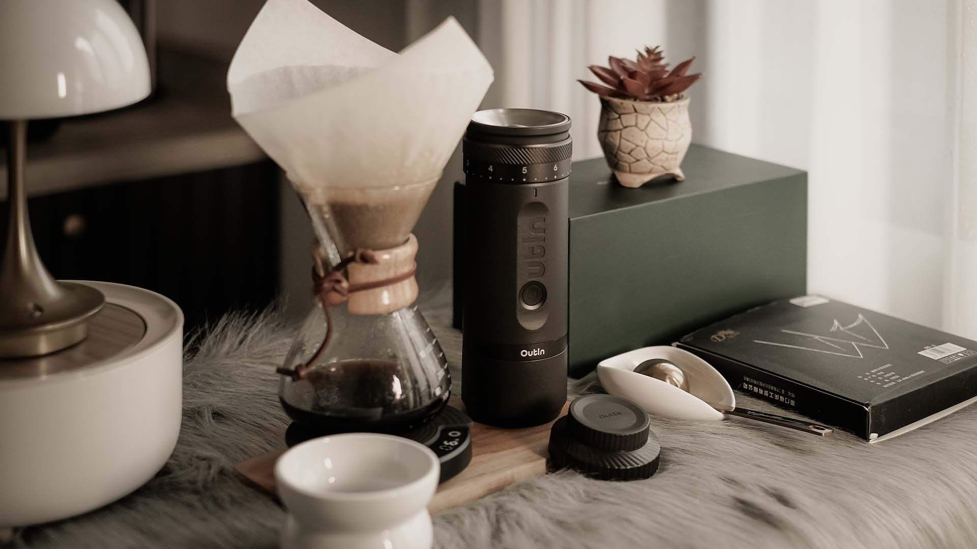 OutIn Fino Portable Electric Coffee Grinder